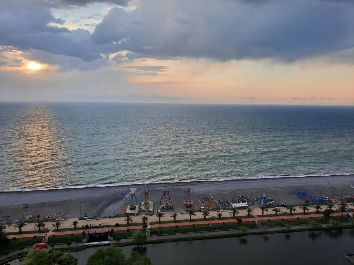 The Best Beach Aparthotel Orbi City Μπατούμι Εξωτερικό φωτογραφία